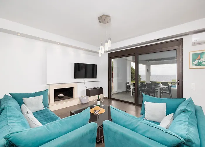 Villa Lahania Βίλα *