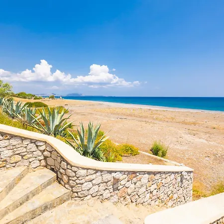 Villa Lahania *