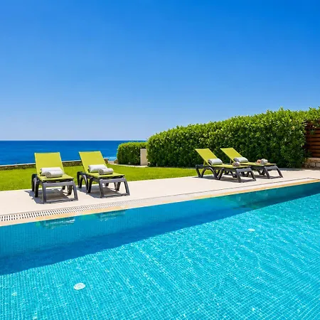 Villa Lahania *